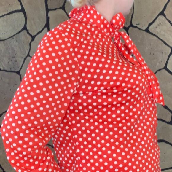 Vintage 70s Red Polka Dot Blouse with Bow Neck – Stoner Square, Size 16 M/L - Picture 15 of 16